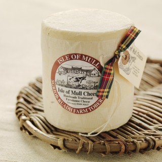 Isle of Mull Tobermory Cheddar Truckle 700g