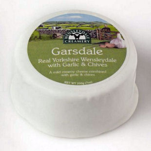 Wensleydale Garsdale Truckle - Garlic and Chive